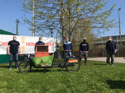 Bienen Bike mit Sponsoren 
© gpe