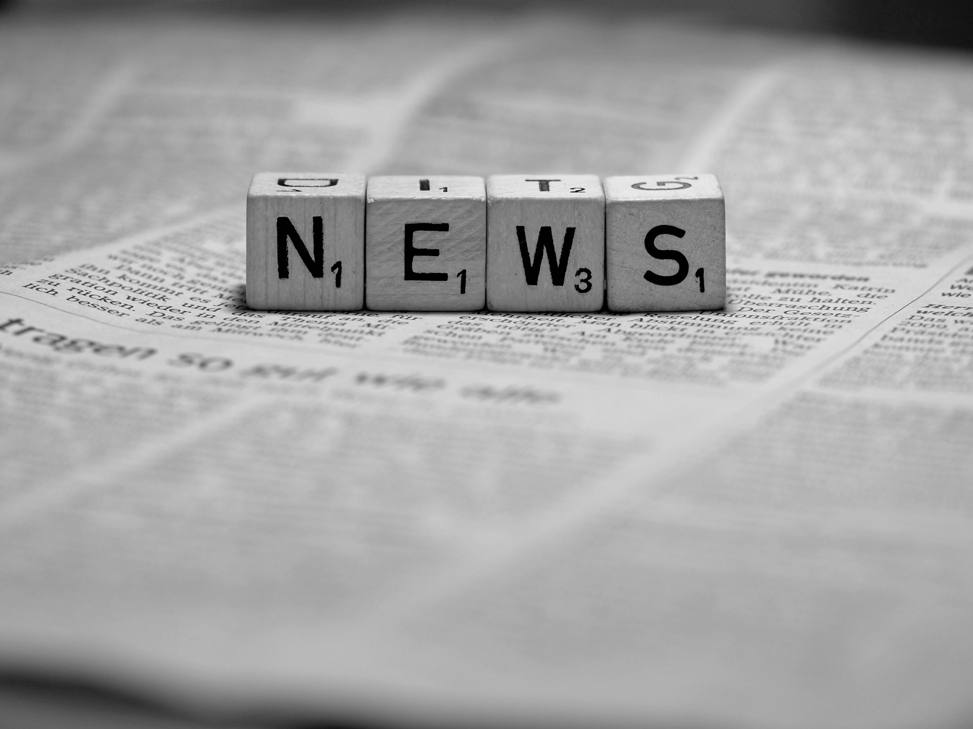 Das Bild zeigt Zeitungen und das in Buchstaben gelegte Word NEWS
© Pixabay Ralf1403 Das Bild zeigt Zeitungen und das in Buchstaben gelegte Word NEWS
© Pixabay Ralf1403